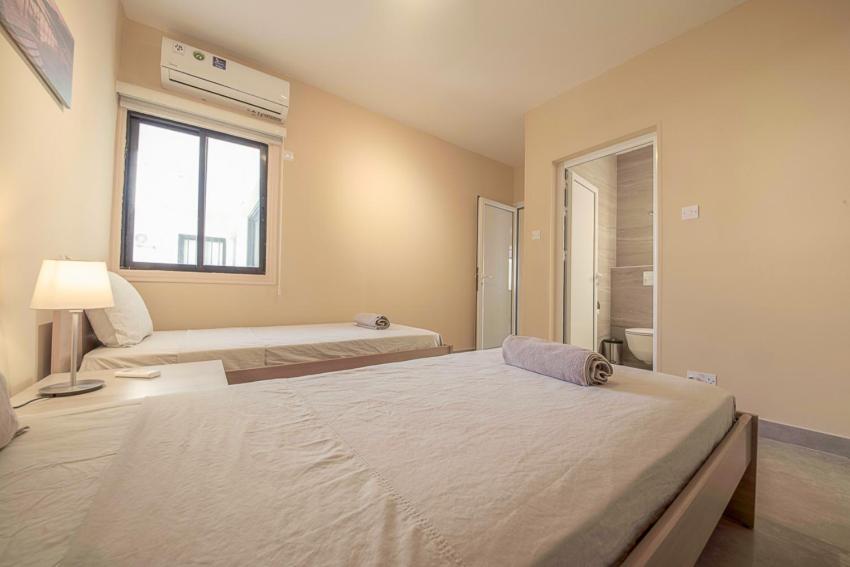 Peach Seaview 3 Bedroom Apartament